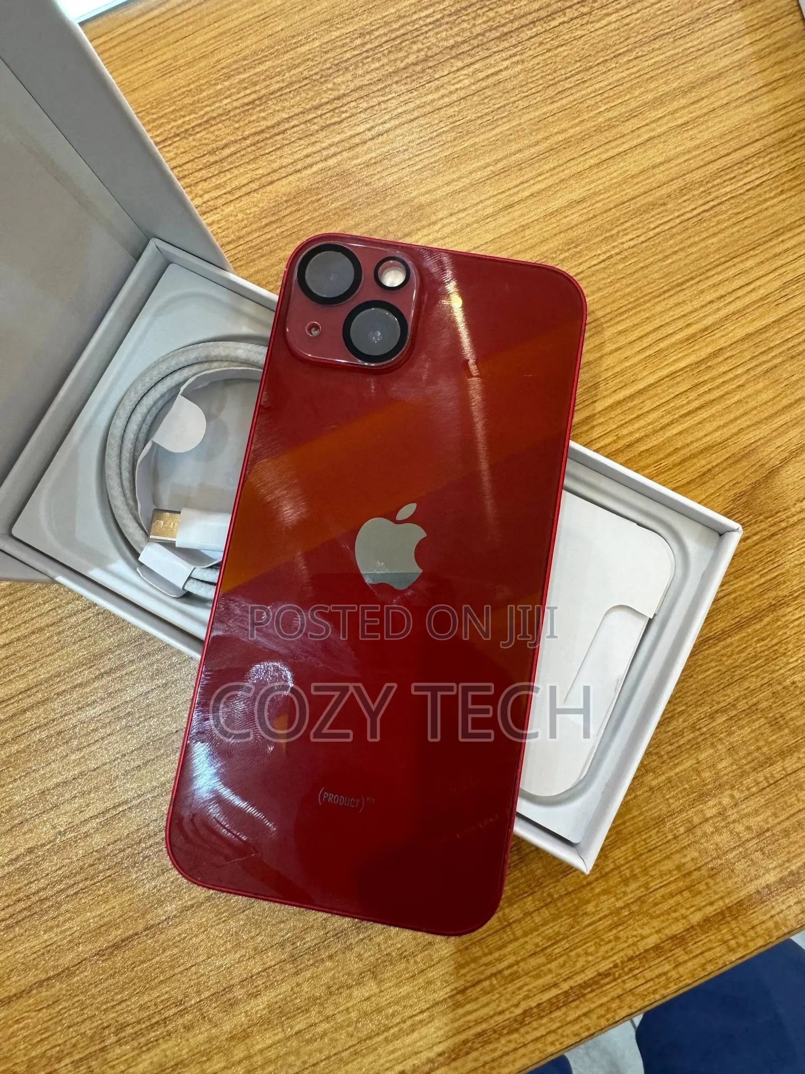 Apple iPhone 13 128 GB Red