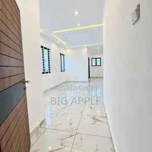 5bdrm House in Oyibi for sale