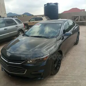 Chevrolet Malibu LT w/1LT 2017 Gray
