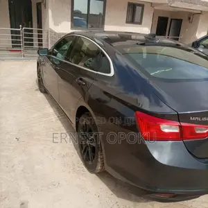 Chevrolet Malibu LT w/1LT 2017 Gray