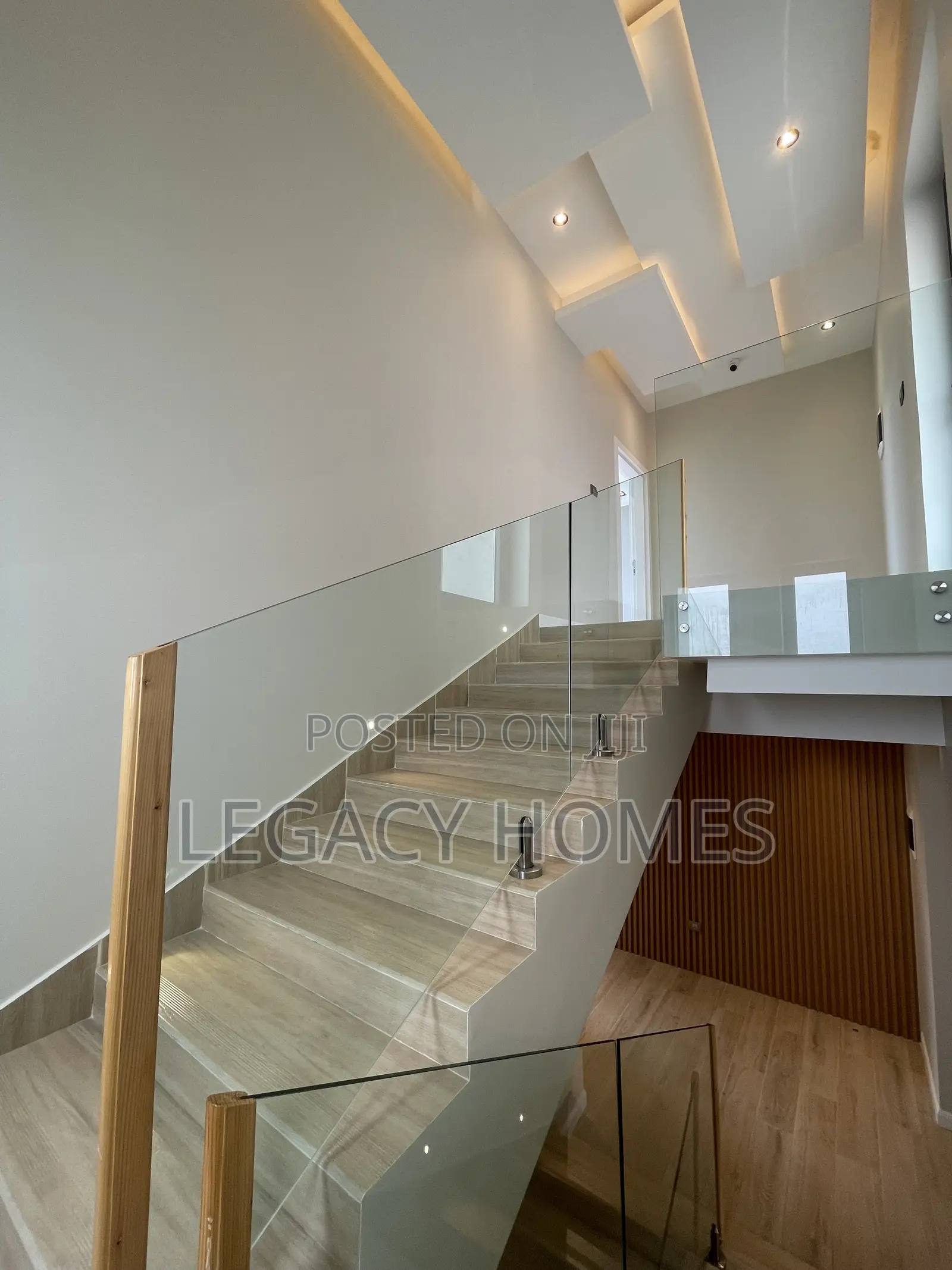 4bdrm House in Dzowulu, Dzorwulu for sale