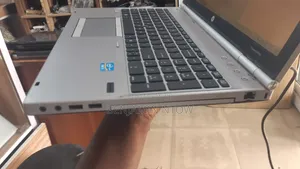 Laptop HP EliteBook 8460P 2GB Intel Core i5 HDD 256GB