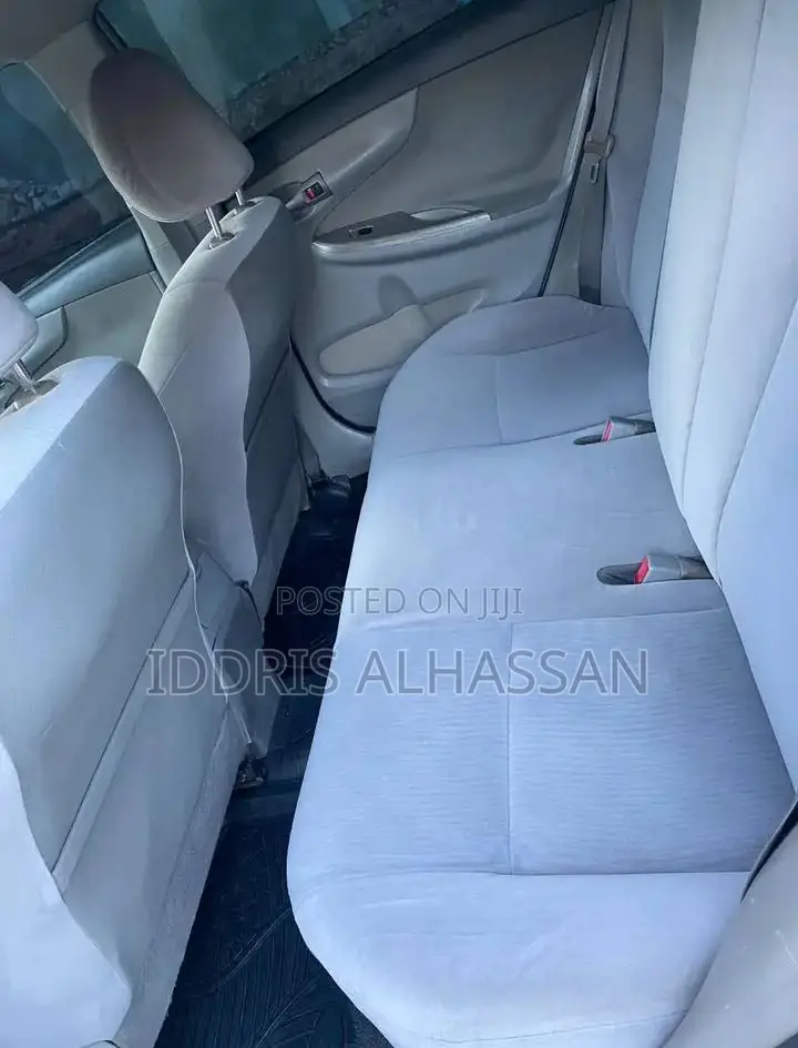 Toyota Corolla LE 2006 Silver