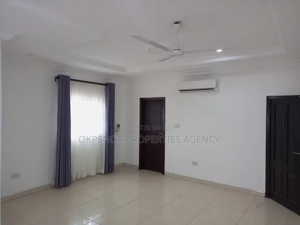 5bdrm House in Mataheko, Tema Metropolitan for rent
