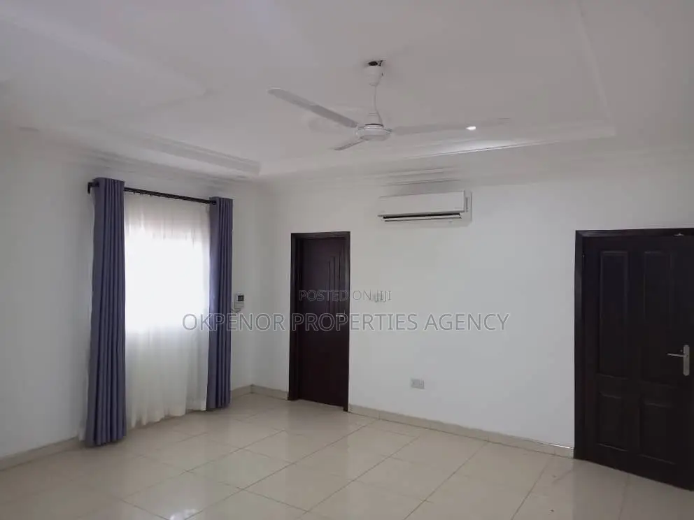 5bdrm House in Mataheko, Tema Metropolitan for rent