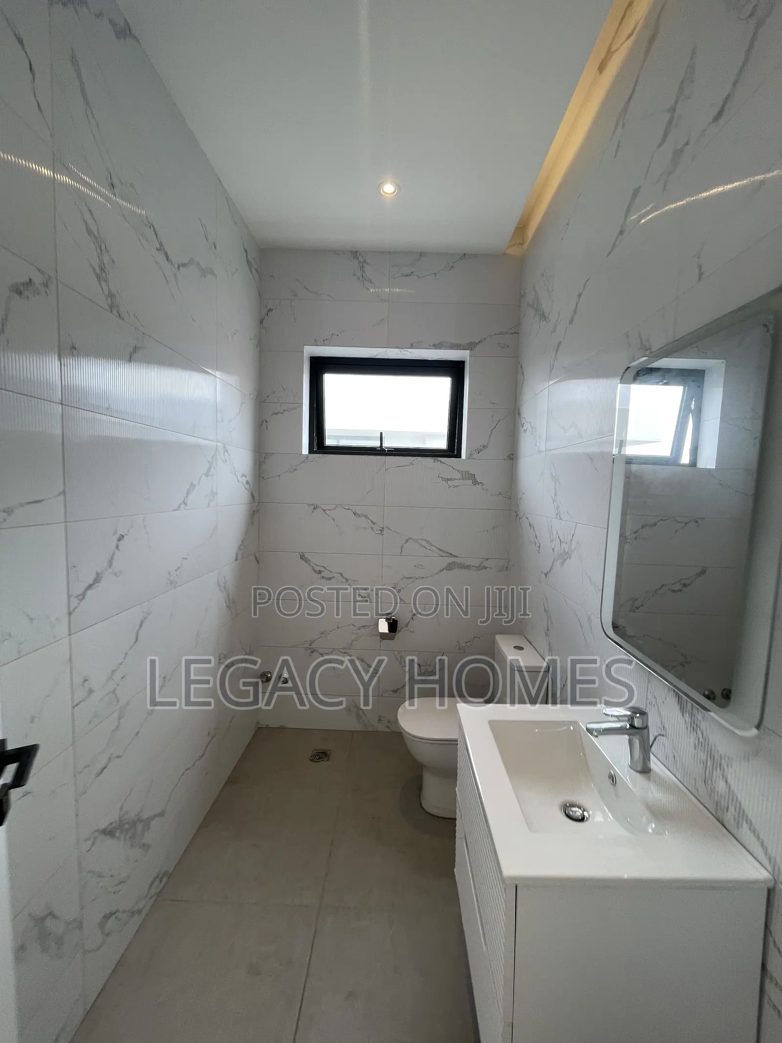 4bdrm House in Dzowulu, Dzorwulu for sale