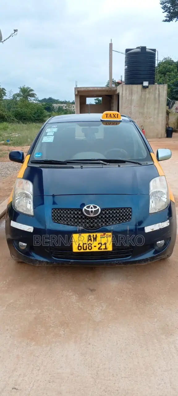 Toyota Yaris 2010 Blue