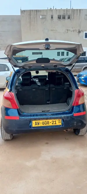 Toyota Yaris 2010 Blue