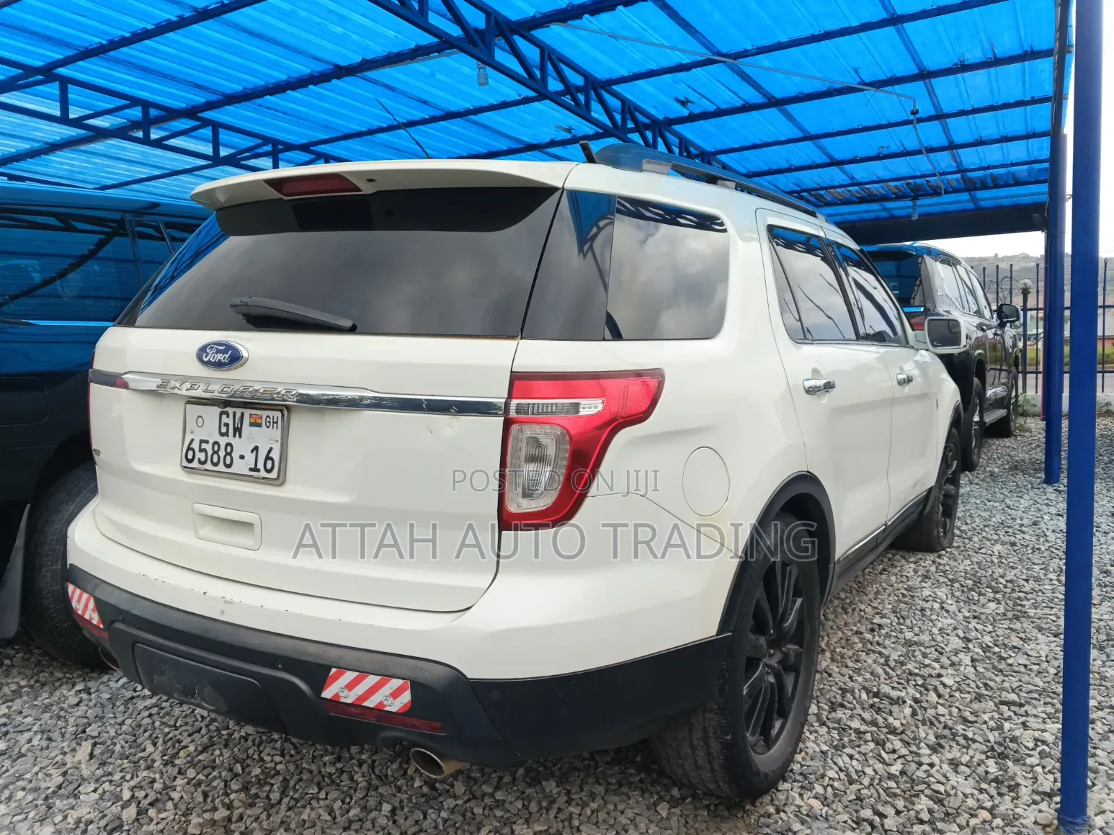 Ford Explorer 2010 White