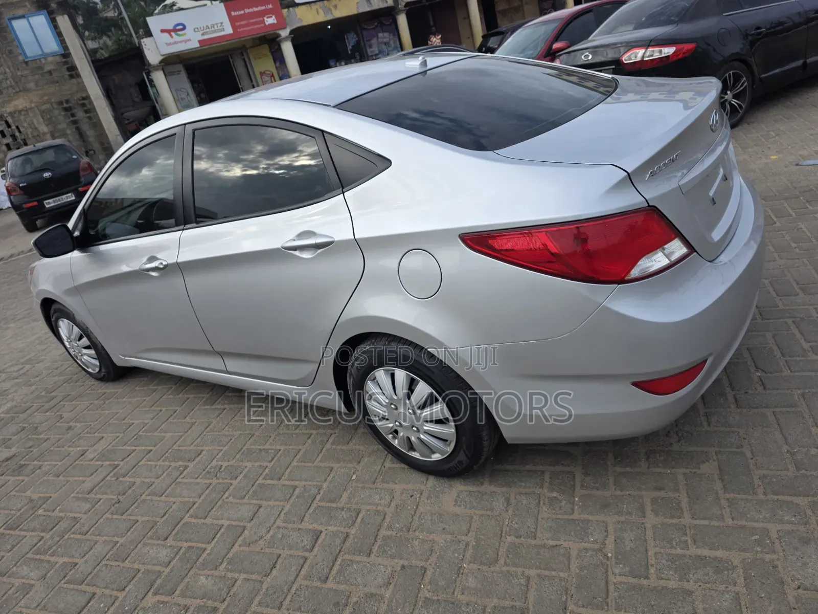 Hyundai Accent SE Sedan 2017 Silver