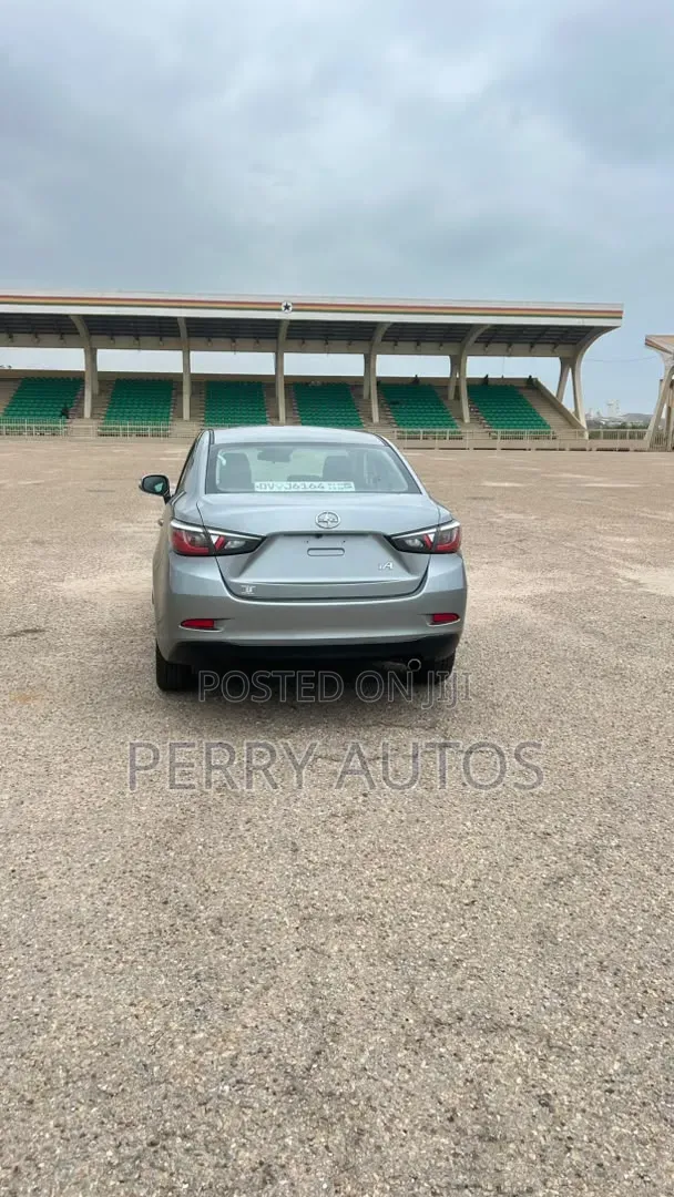 Toyota Yaris 2016