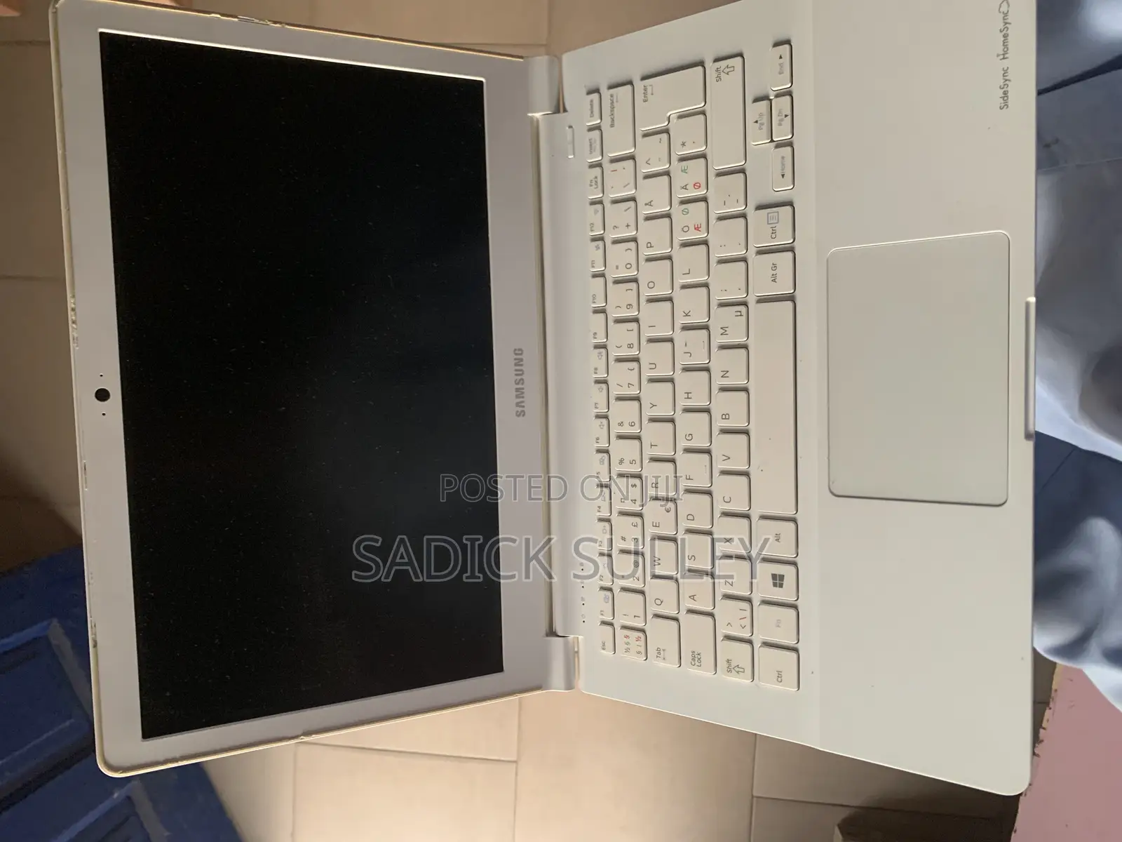 Laptop Samsung 4GB SSD 140GB