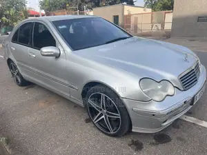 Mercedes-Benz C230 2005 Silver