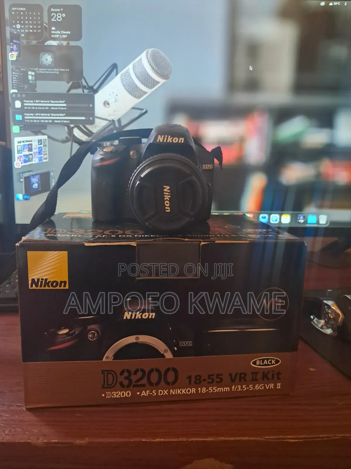 Nikon D3200 VR DSLR Camera With 18-55mm Lens Almost New