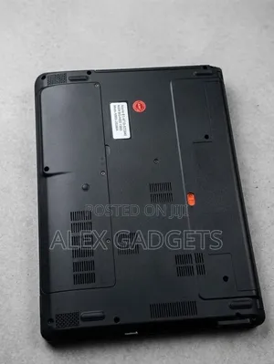 Laptop Acer Aspire E1-471G 8GB Intel Core i5 SSD 128GB