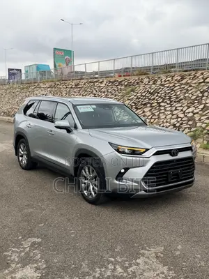 Toyota Grand Highlander Limited FWD 2024 Silver
