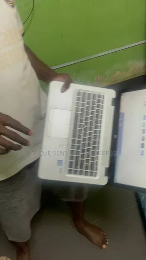 Laptop HP EliteBook 840 G3 8GB Intel Core i5 SSD 256GB