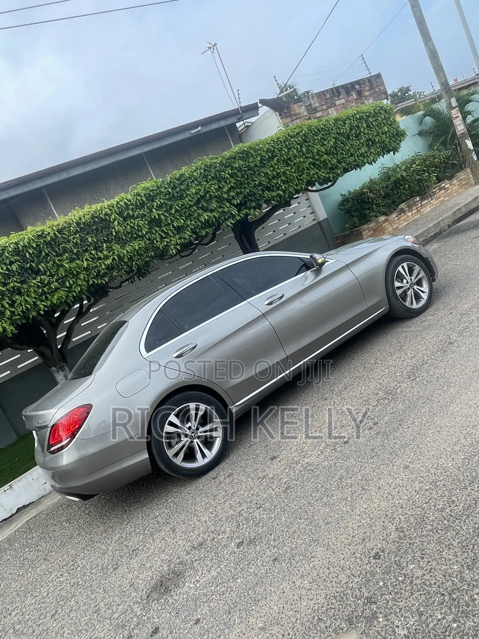 Mercedes-Benz C300 2020 Gray