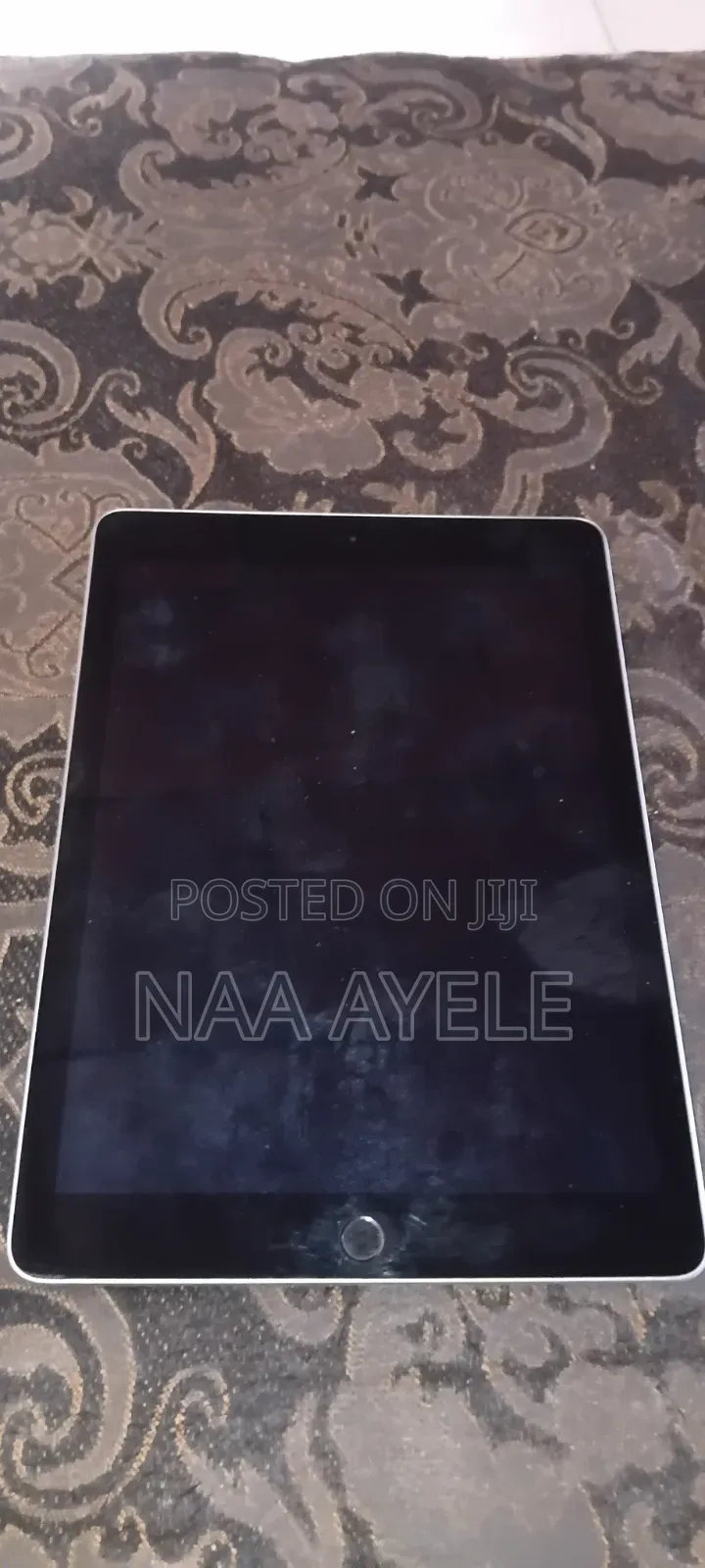 Apple iPad 9.7 32 GB Gray