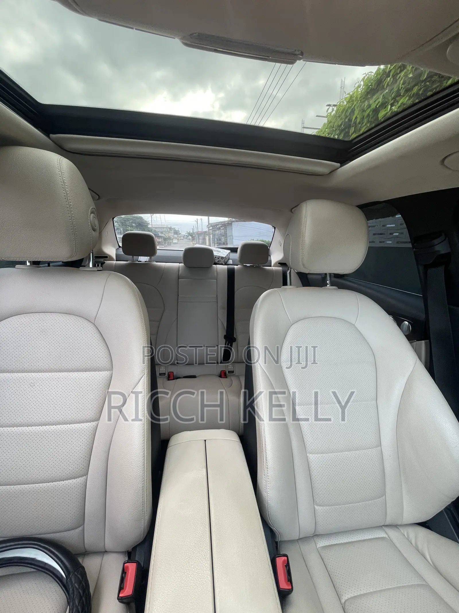 Mercedes-Benz C300 2020 Gray
