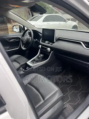 Toyota RAV4 2023 White