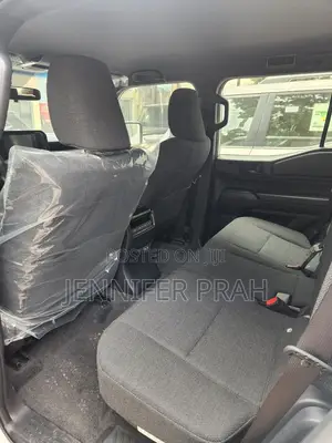 New Toyota Land Cruiser Prado 2.8 2024 White