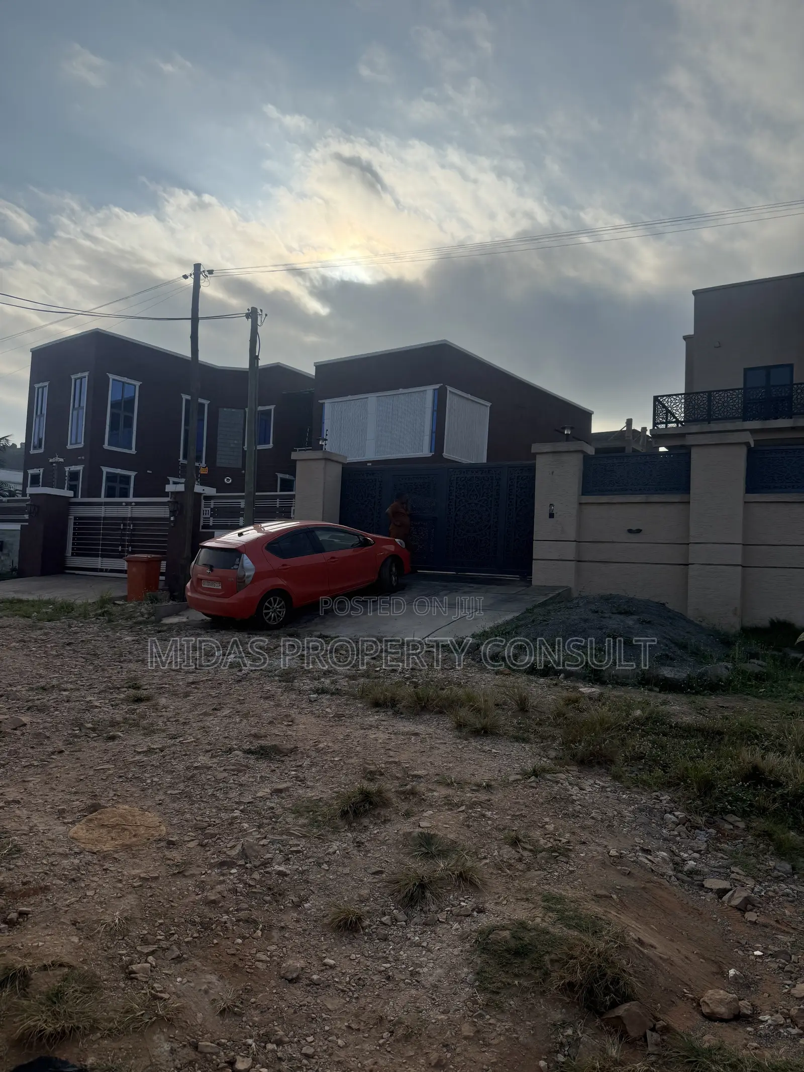 4bdrm House in Ayimensah, Oyarifa for sale