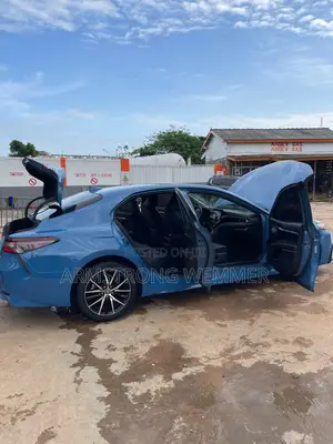 Toyota Camry SE 2023 Blue