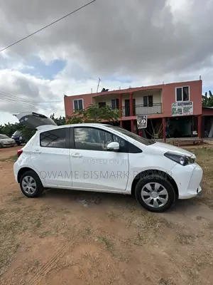 Toyota Vitz 2014 White