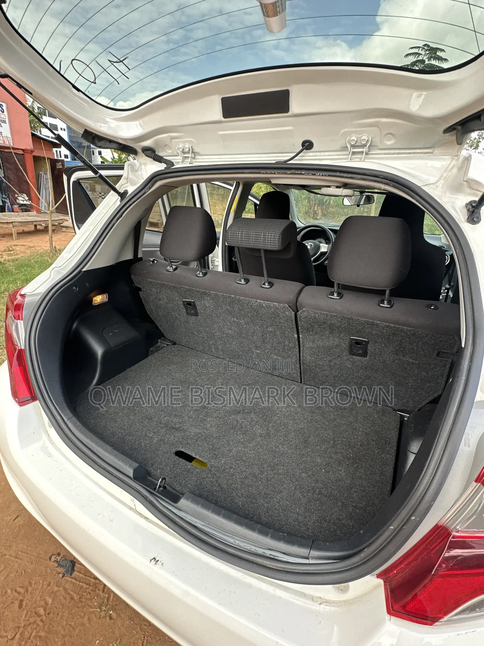 Toyota Vitz 2014 White