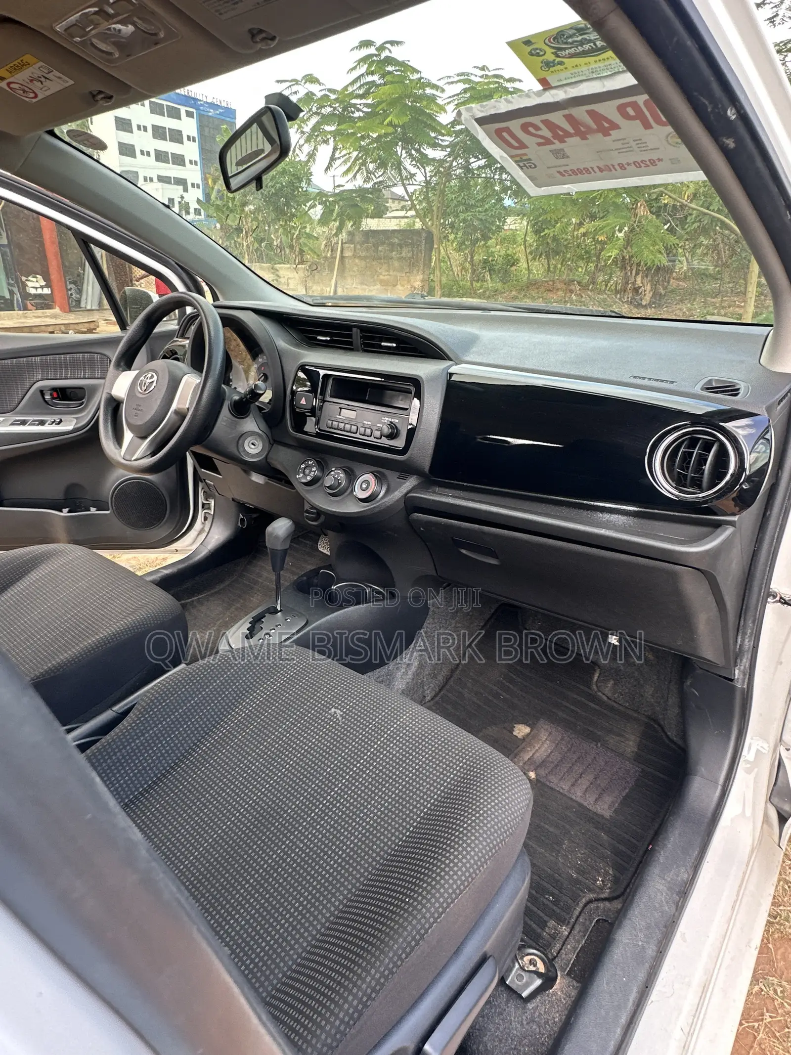 Toyota Vitz 2014 White