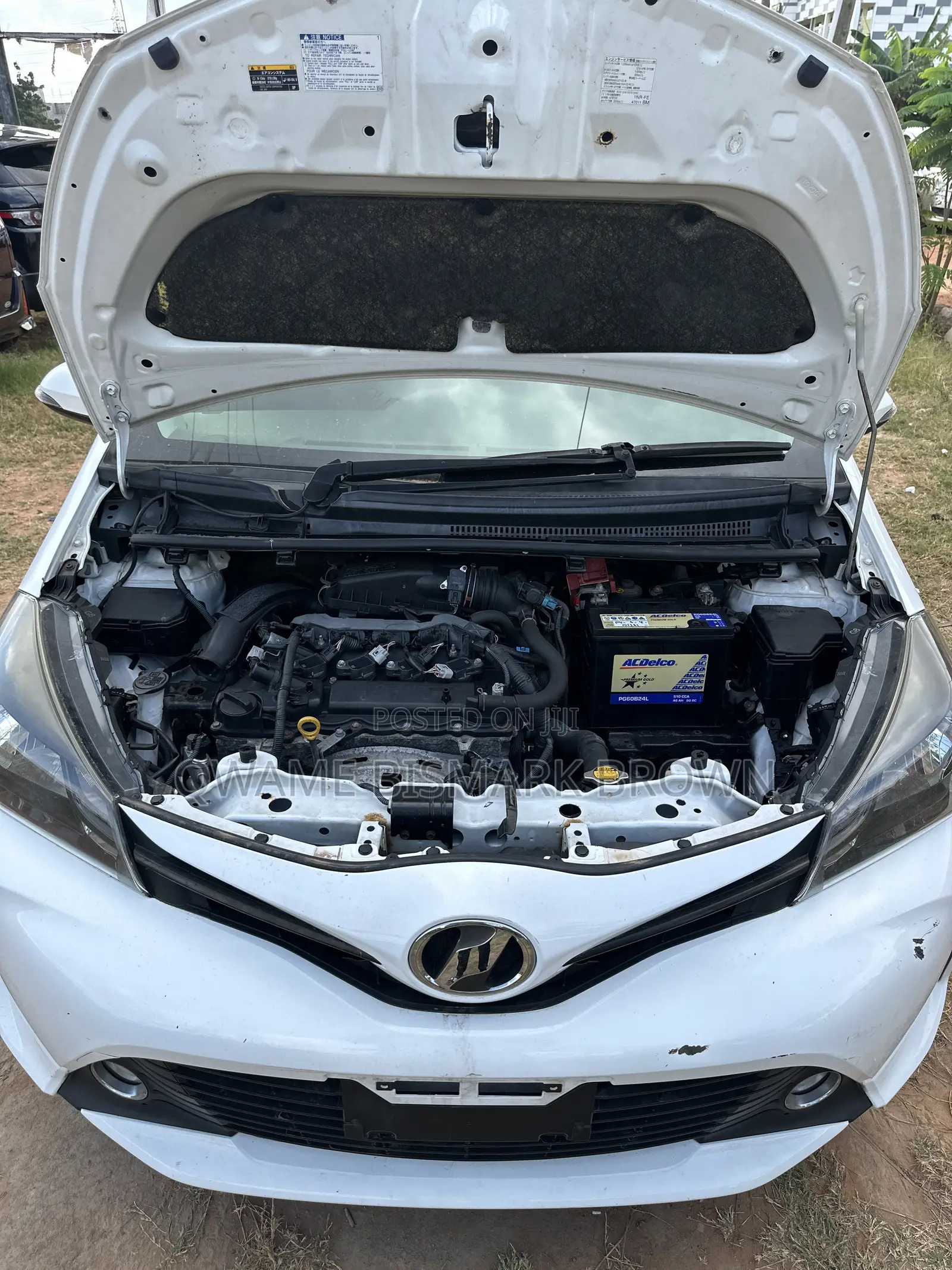 Toyota Vitz 2014 White