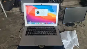 Laptop Apple MacBook Air 8GB Intel Core i5 SSD 256GB