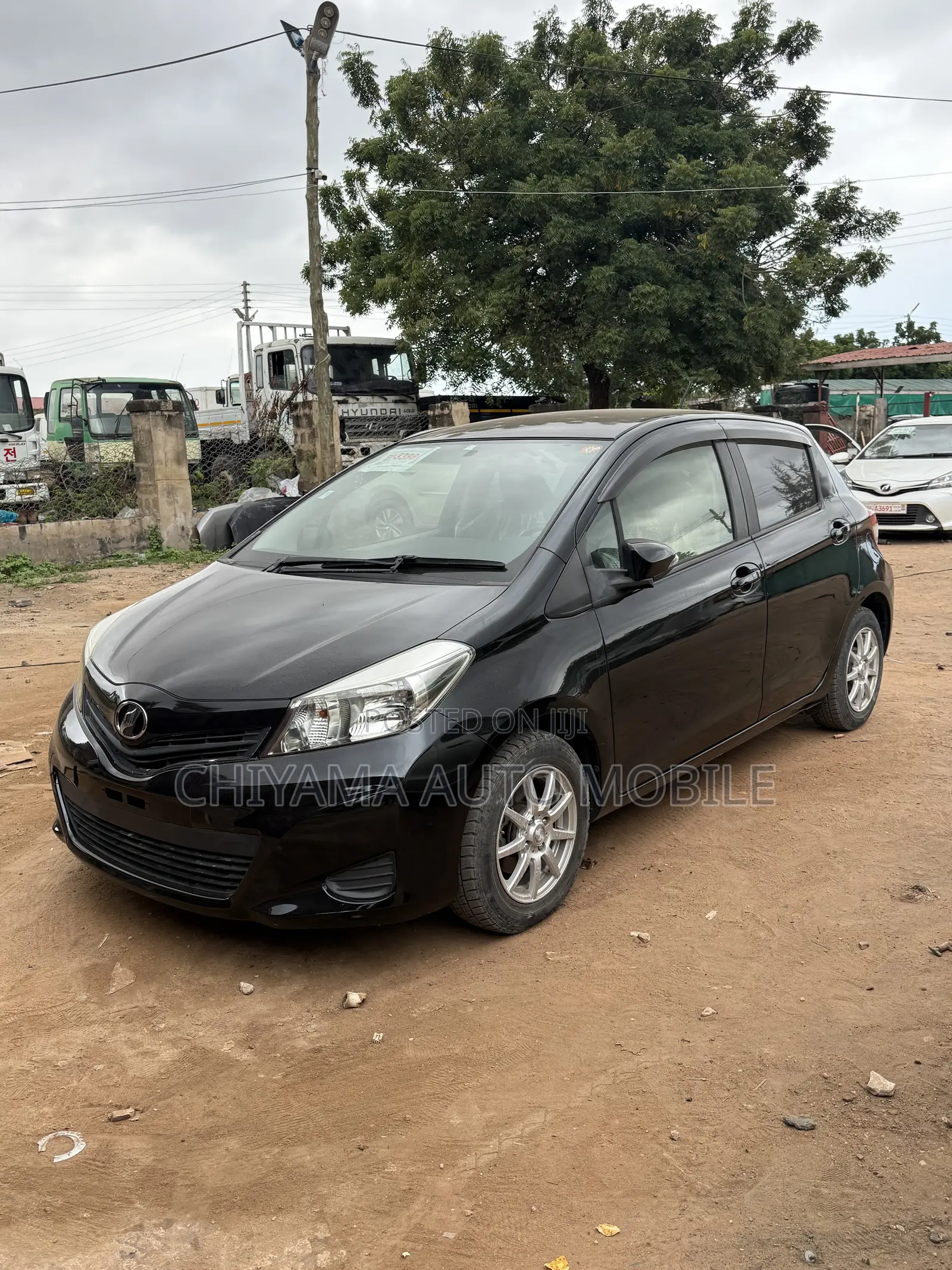 Toyota Vitz 2011 Black
