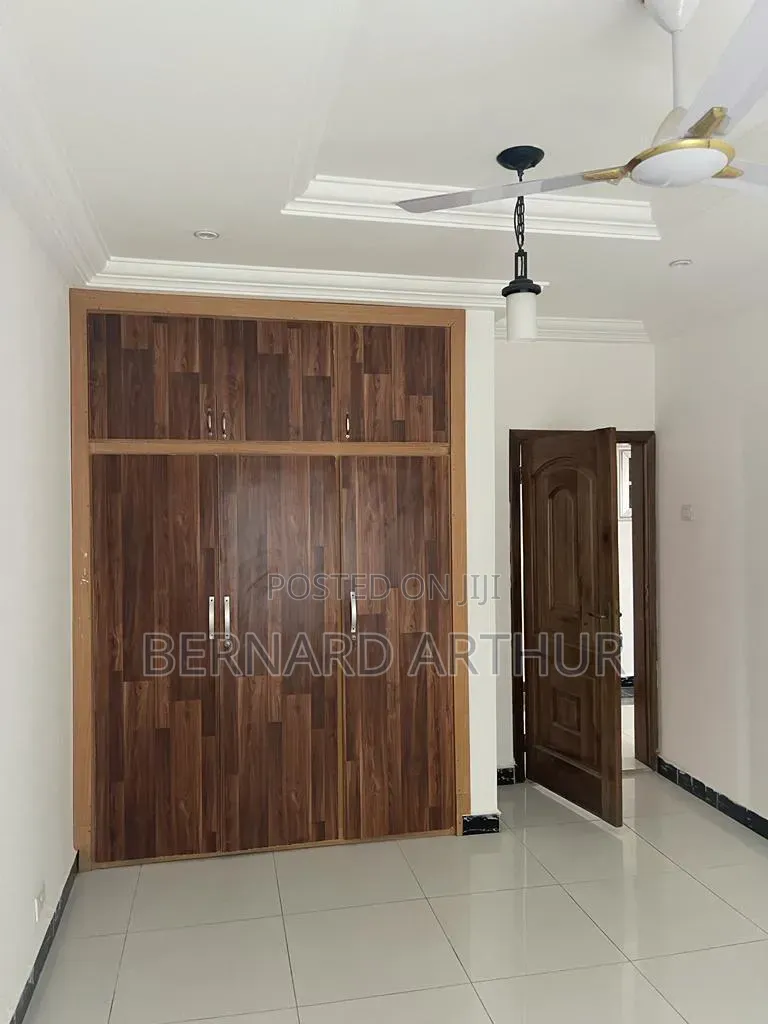 4bdrm Duplex in Bernard Agency, Pokuase for rent