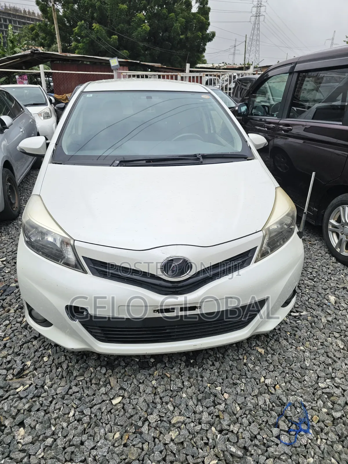 Toyota Vitz 2012 White
