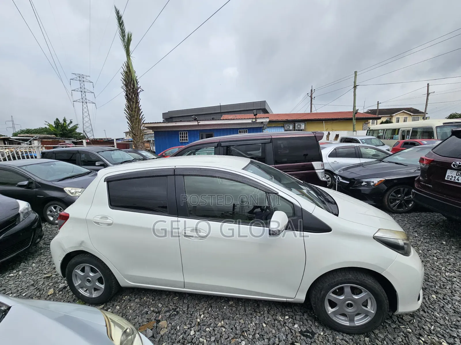 Toyota Vitz 2012 White