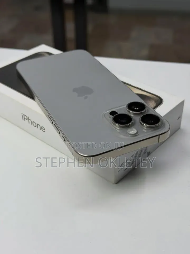 Apple iPhone 15 Pro Max 256 GB Silver
