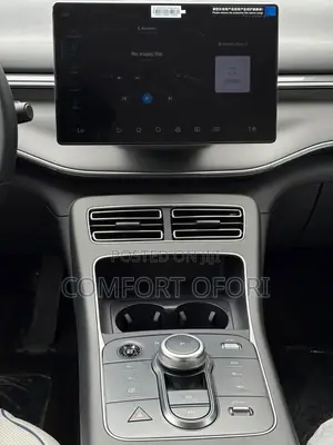 New BYD Destroyer 05 DM-i 1.5 Hybrid FWD 2025 Silver