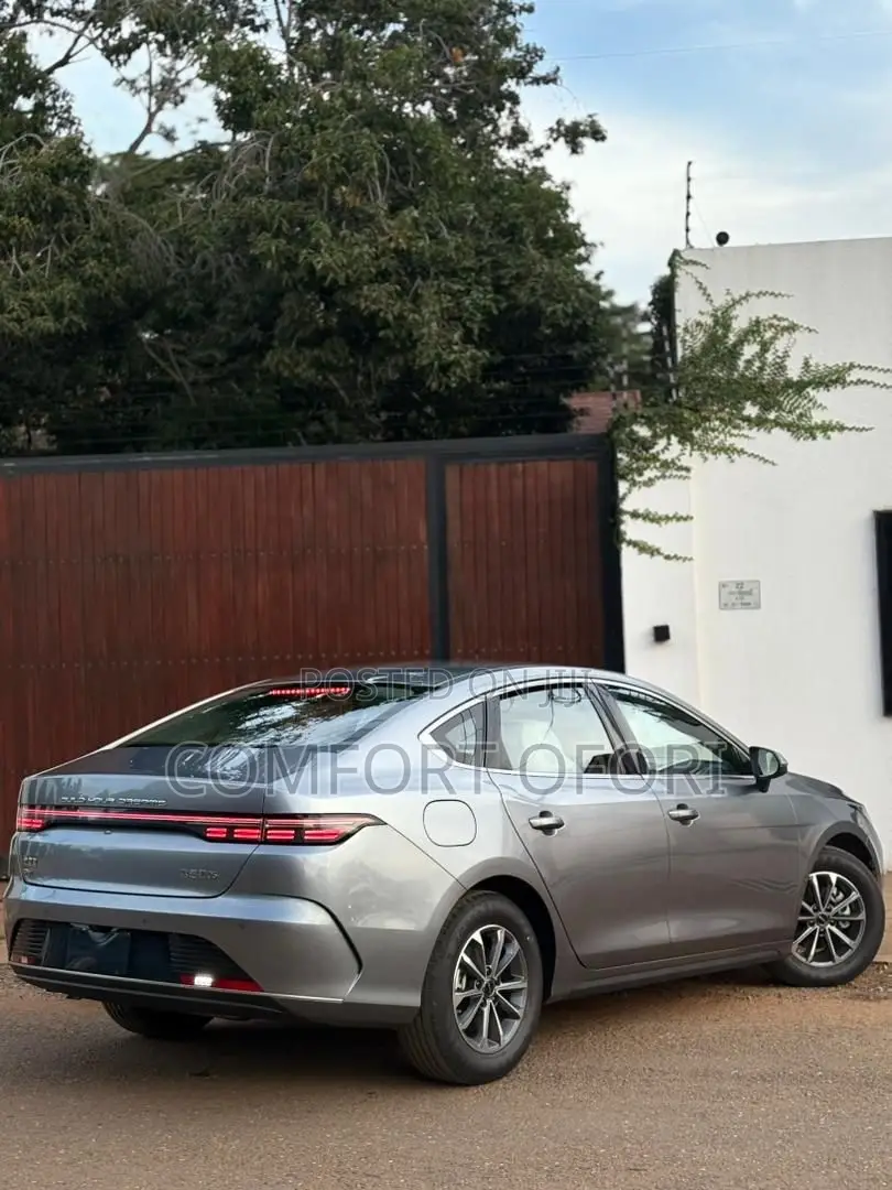 New BYD Destroyer 05 DM-i 1.5 Hybrid FWD 2025 Silver