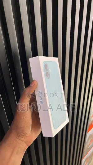 New Apple iPhone 16 128 GB Green