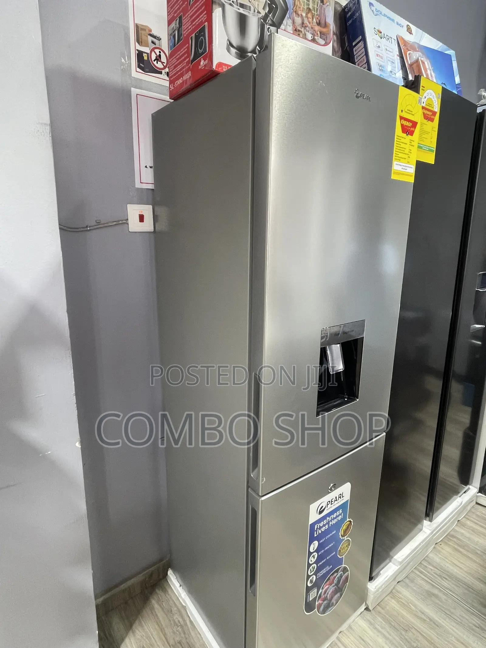Pearl 251l Fridge Freezer