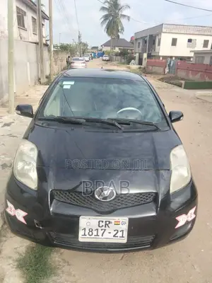 Toyota Vitz 1.5 FWD 5dr 2010 Black