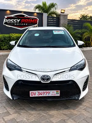 Toyota Corolla SE (1.8L 4cyl 6M) 2019 White