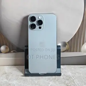 Apple iPhone 15 Pro Max 256 GB Silver