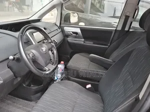 Toyota Voxy V 2WD 8-Seater 2011 Black