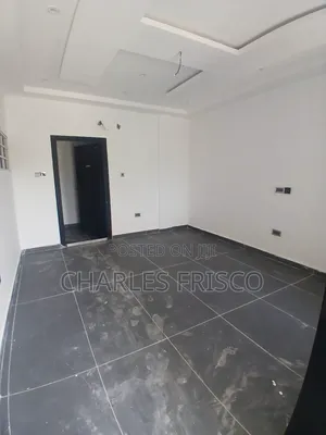 1bdrm Apartment in American House for rent