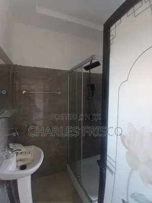 1bdrm Apartment in American House for rent