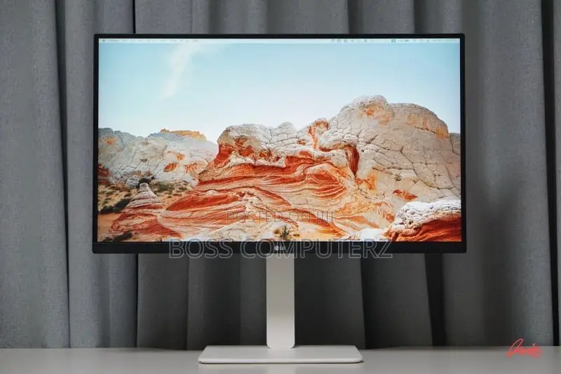 LG 27U550 27 Inch IPS .
