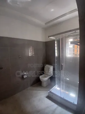 2bdrm Apartment in American House for rent